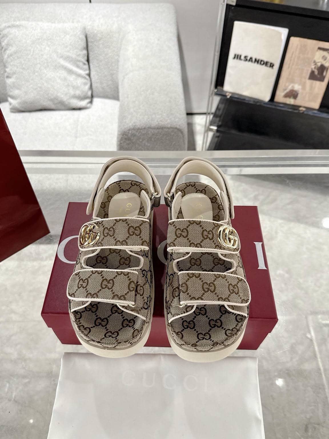 002 SandalSlippers